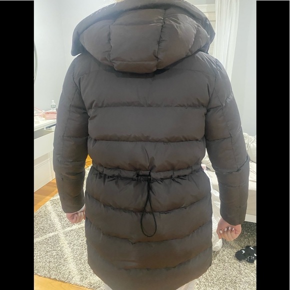 Moncler women’s puffer jacket - Picture 2 of 16